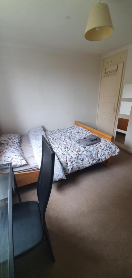Spacious And Serene Stay Near Milton Keynes Centre Willen Экстерьер фото