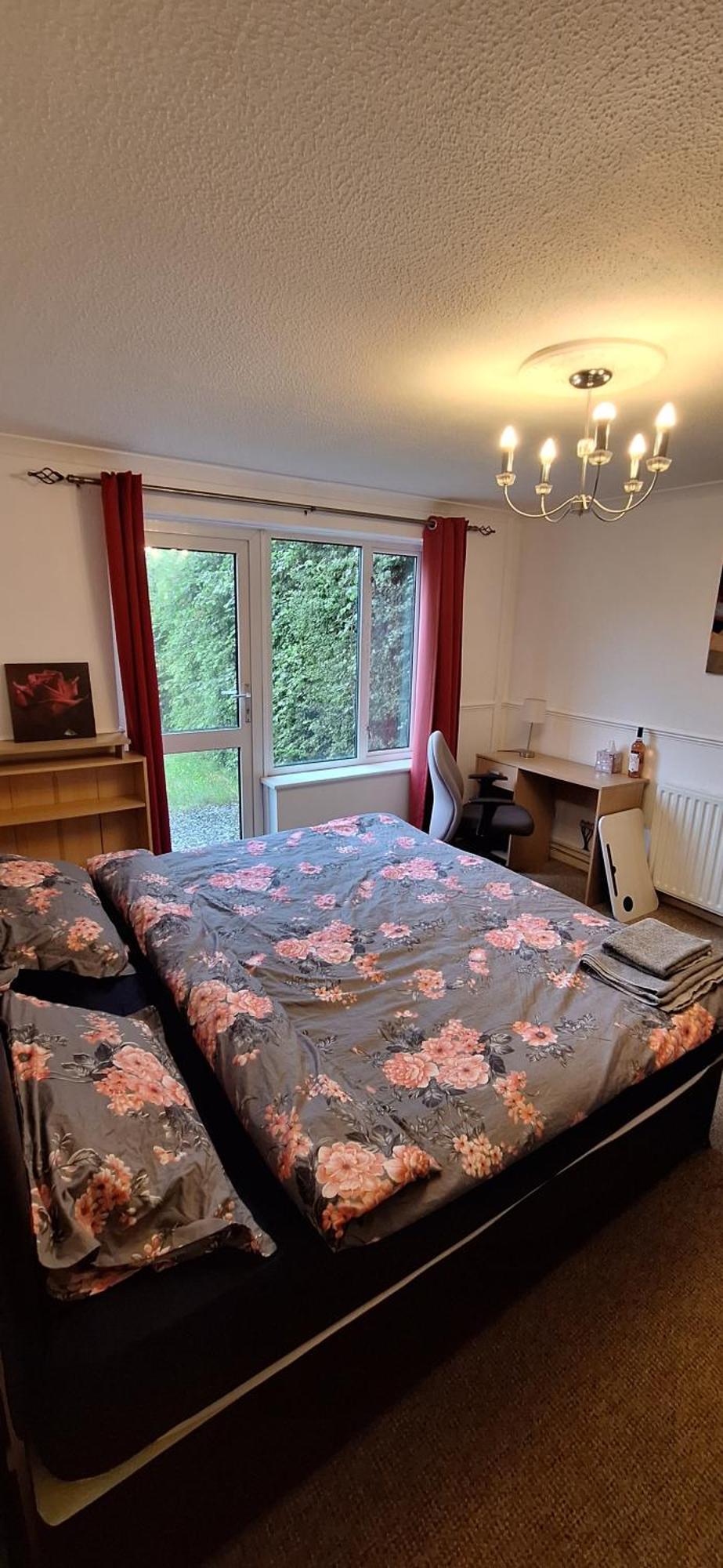 Spacious And Serene Stay Near Milton Keynes Centre Willen Номер фото